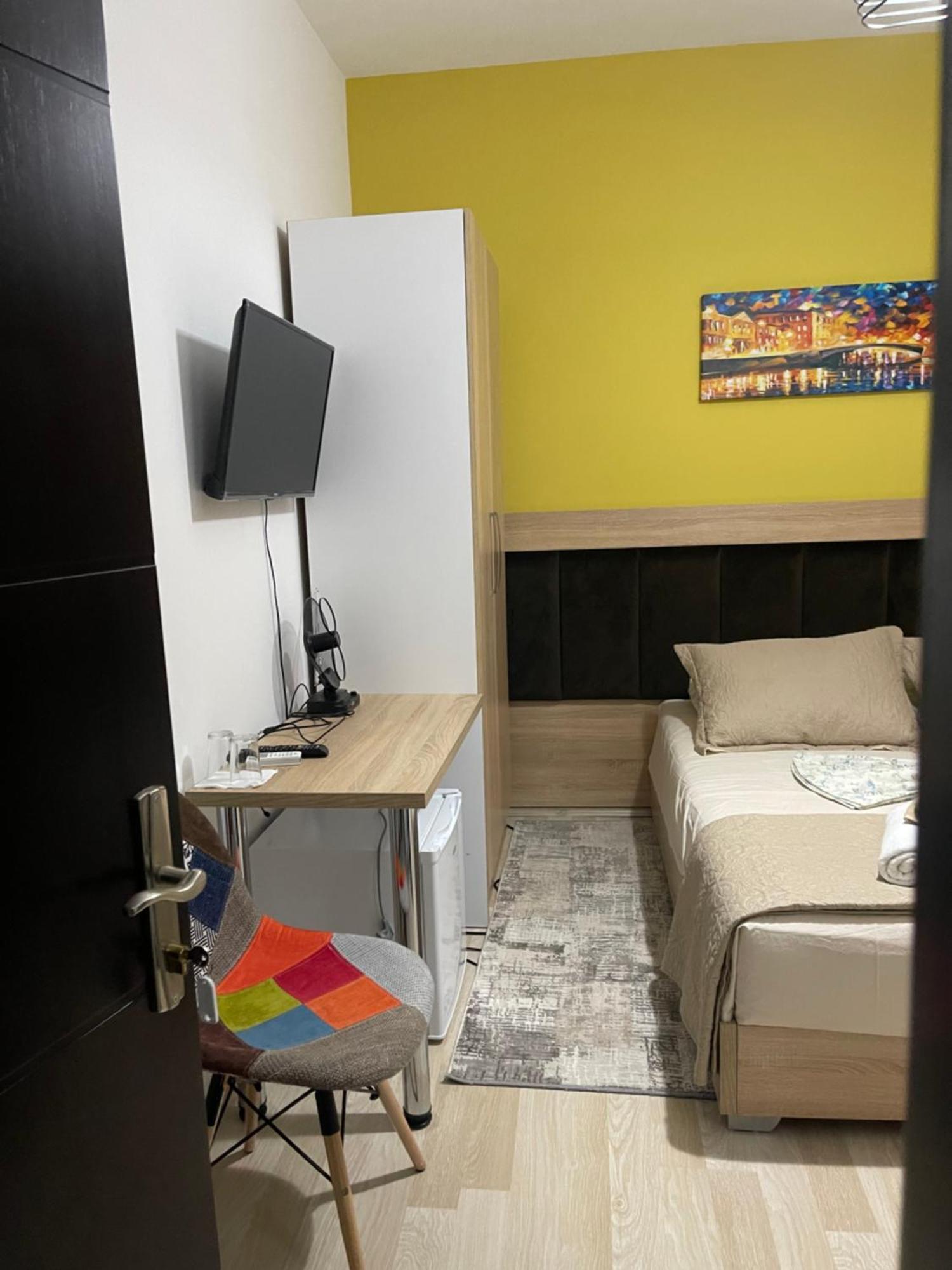 Small Hotel Ora Pogradec Buitenkant foto